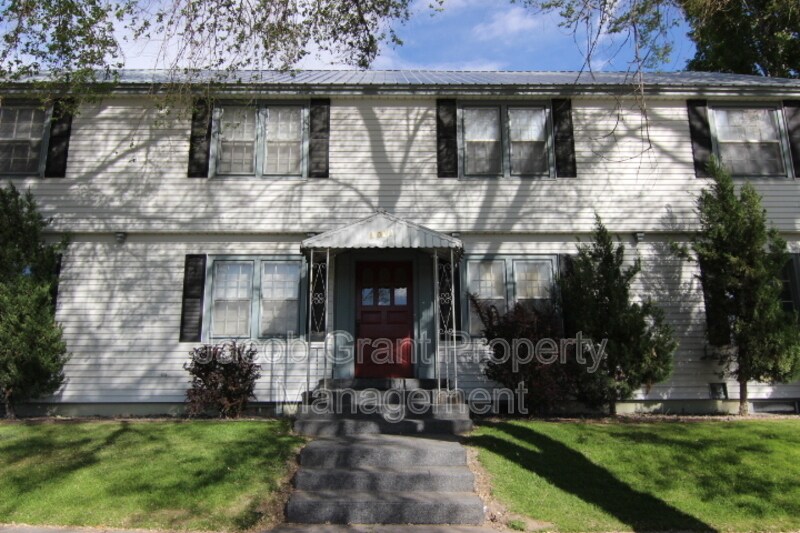 1020 Lake Ave Unit 1, Idaho Falls, ID 83402 Condo for Rent in Idaho