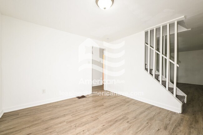Foto del edificio - 125 Wilson Dr