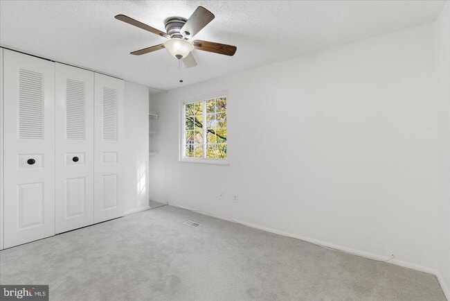 Building Photo - 5377 Harbor Ct Dr