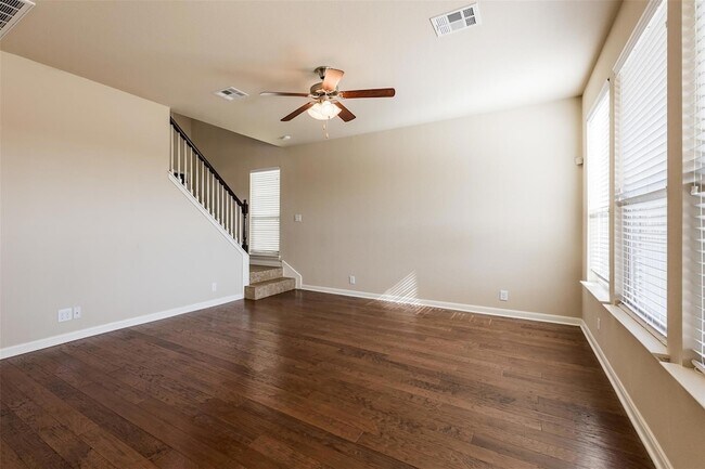 Foto del edificio - 13501 Piping Plover Dr