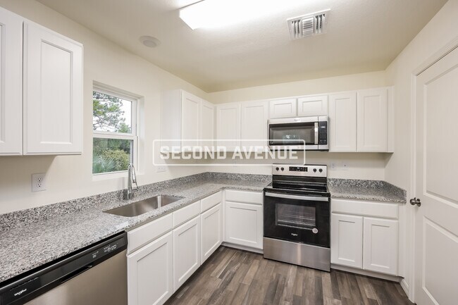 Foto del edificio - 954 Pilgrim St E