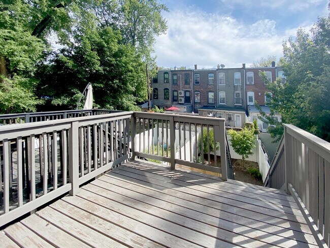 Building Photo - 29 Belmont Ave