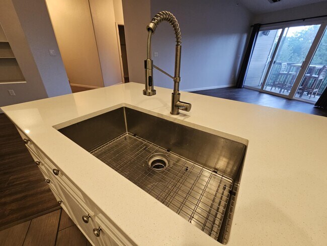 Foto del edificio - 7429 S Alkire St