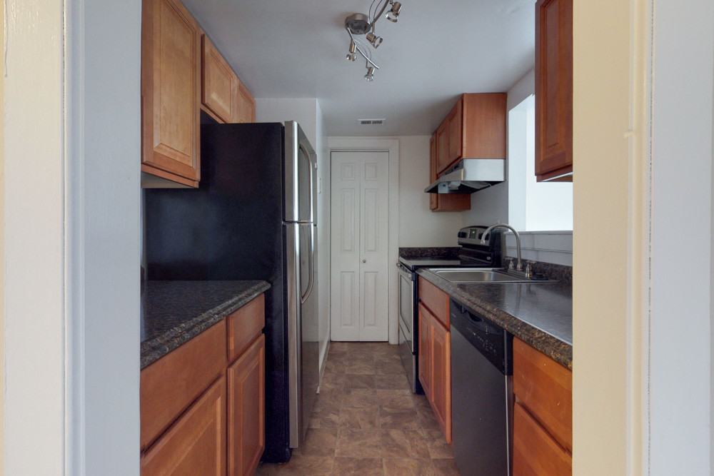 Primary Photo - 1726 St Paul St