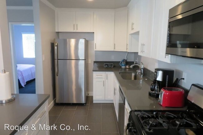 Foto del edificio - 1437-1439 Centinela Ave