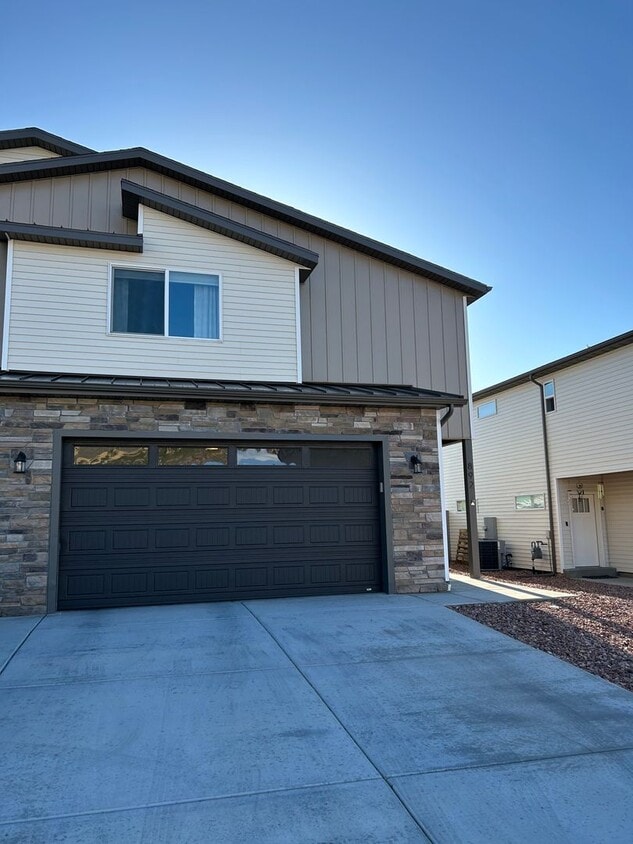 Primary Photo - Beautiful home for rent!