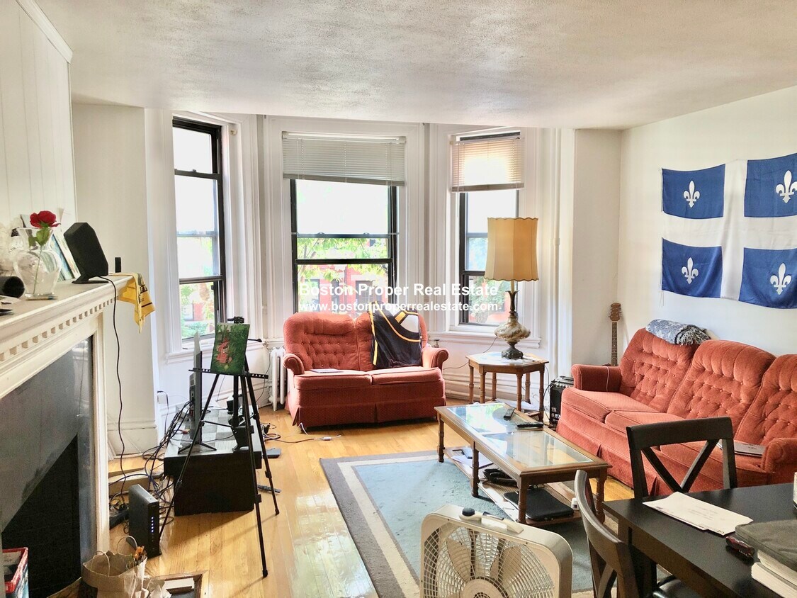 Primary Photo - 379 Marlborough St