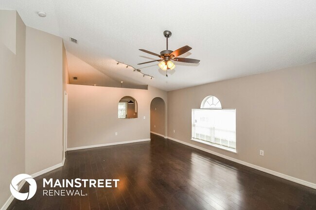 Foto del edificio - 7336 Lawn Tennis Ln