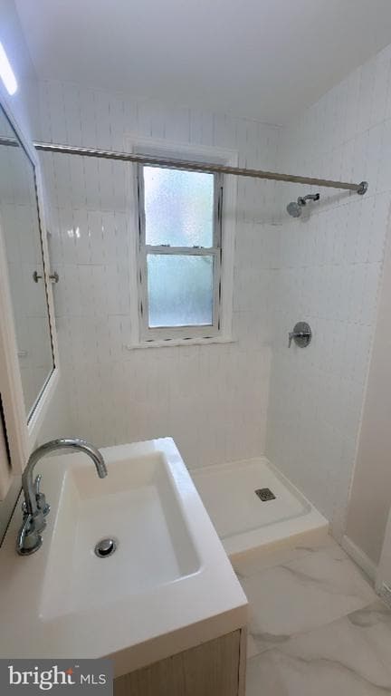 Building Photo - 4004 Beecher St NW