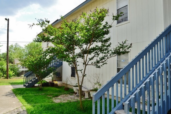 Building Photo - 1634 W Woodlawn Ave