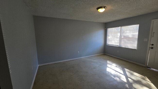 Foto del edificio - 3BR / 1BA Rental Home – Fresh Updates – Leesburg