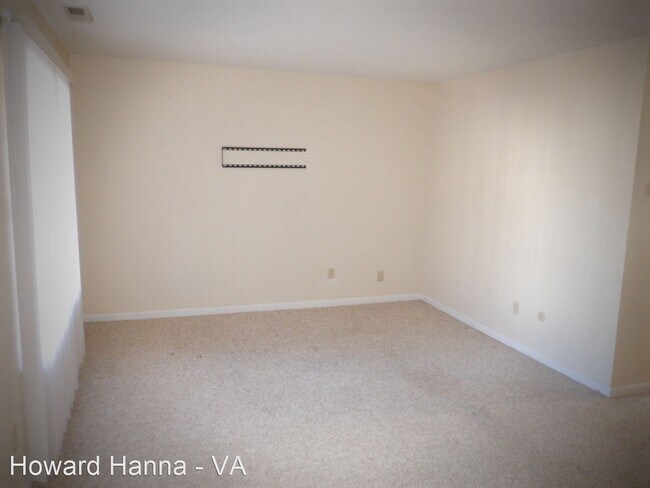 Building Photo - 2 br, 1.5 bath House - 5325 Grand Lake Cres