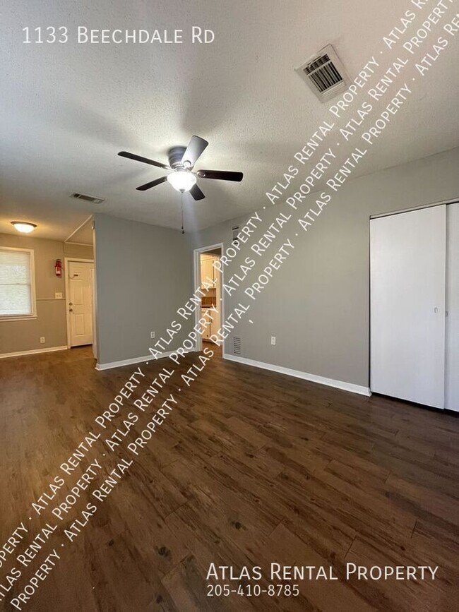 Foto del edificio - 1133 Beechdale Rd