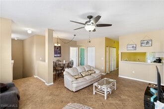 Building Photo - 6361 Aragon Way