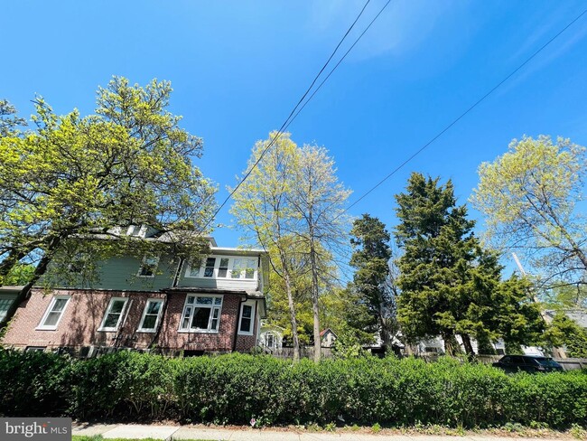 Building Photo - 101 Birch Ave