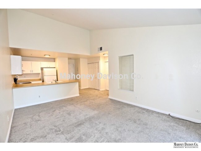 Building Photo - 13 Arbor Ct