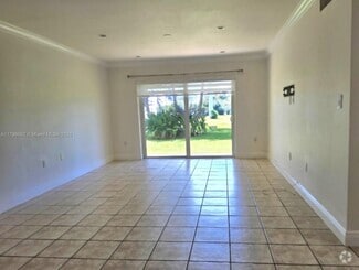 Building Photo - 7480 Miami Lakes Dr