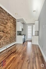 Building Photo - 124 Ridge St