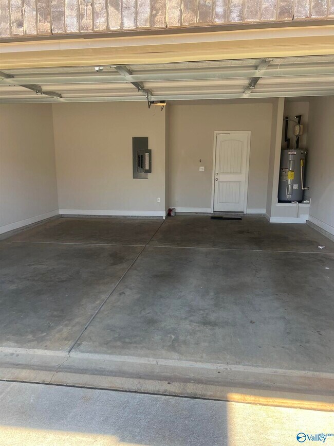 Foto del edificio - 8223 NW Stone Mill Dr