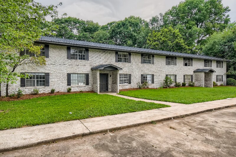 131 Cleveland St Unit 6, McDonough, GA 30253 Room for Rent in