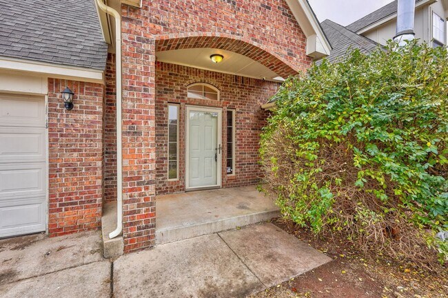 Foto del edificio - Beautiful 4 bedroom, 2 bath in North OKC