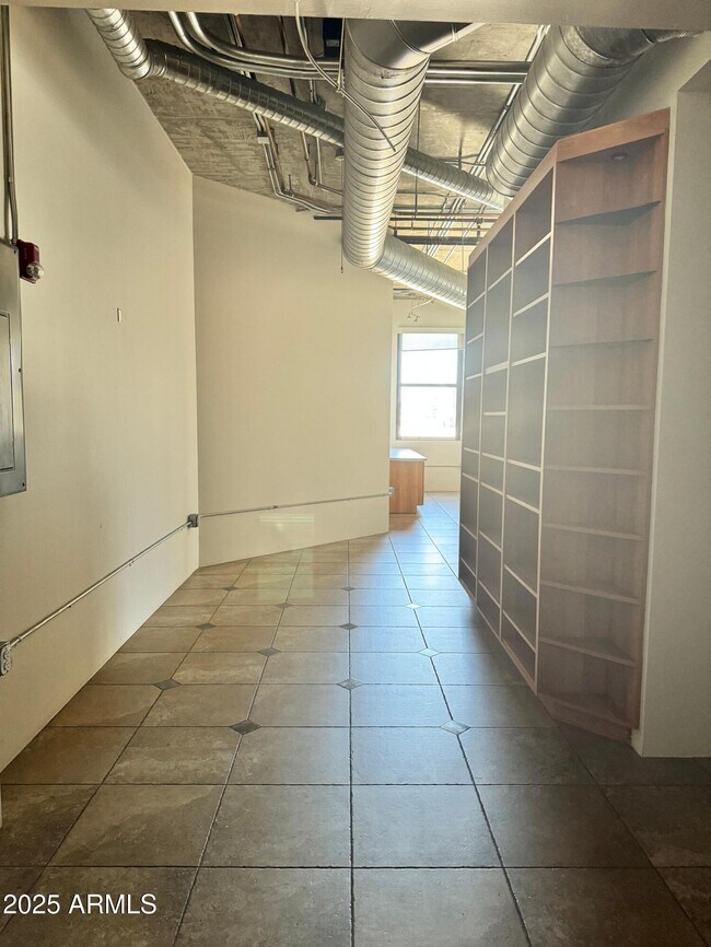 Foto del edificio - 21 E 6th St