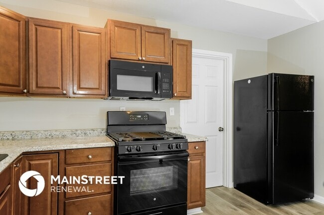 Building Photo - 14020 Darwin Blvd