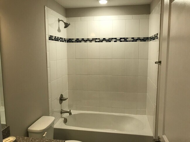Building Photo - Former Model Townhome for Rent