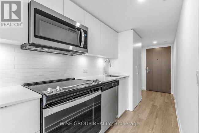 Building Photo - 18 Tretti Wy