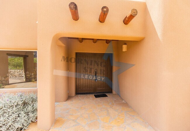 Foto del edificio - Spacious 4 bed 4 bath house!