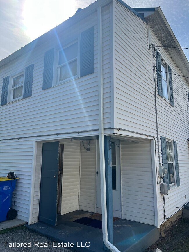 Foto del edificio - 3 br, 1 bath House - 10 Cherry Street