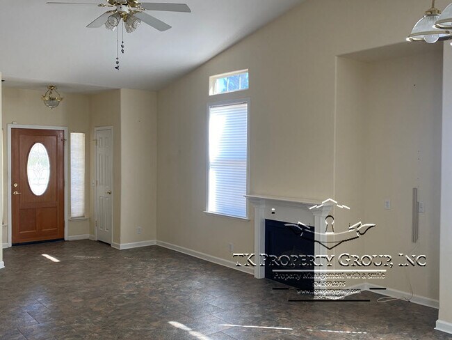 Foto del edificio - 108 Scotia Pines Cir