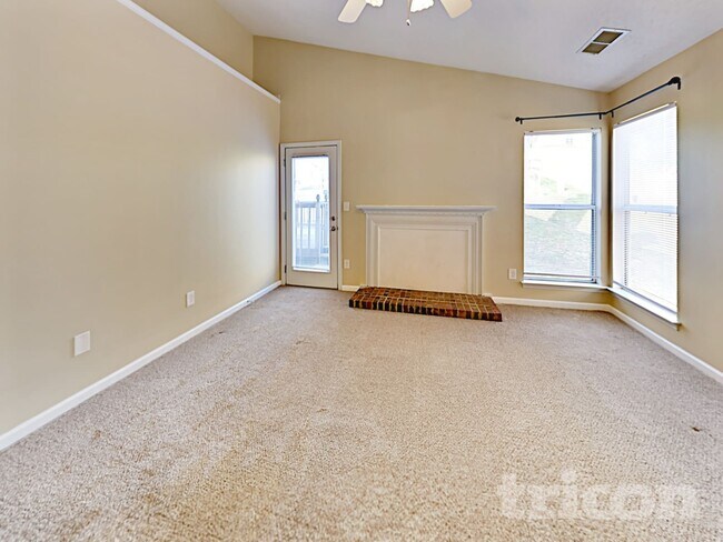 Building Photo - 1118 Yorkdale Dr