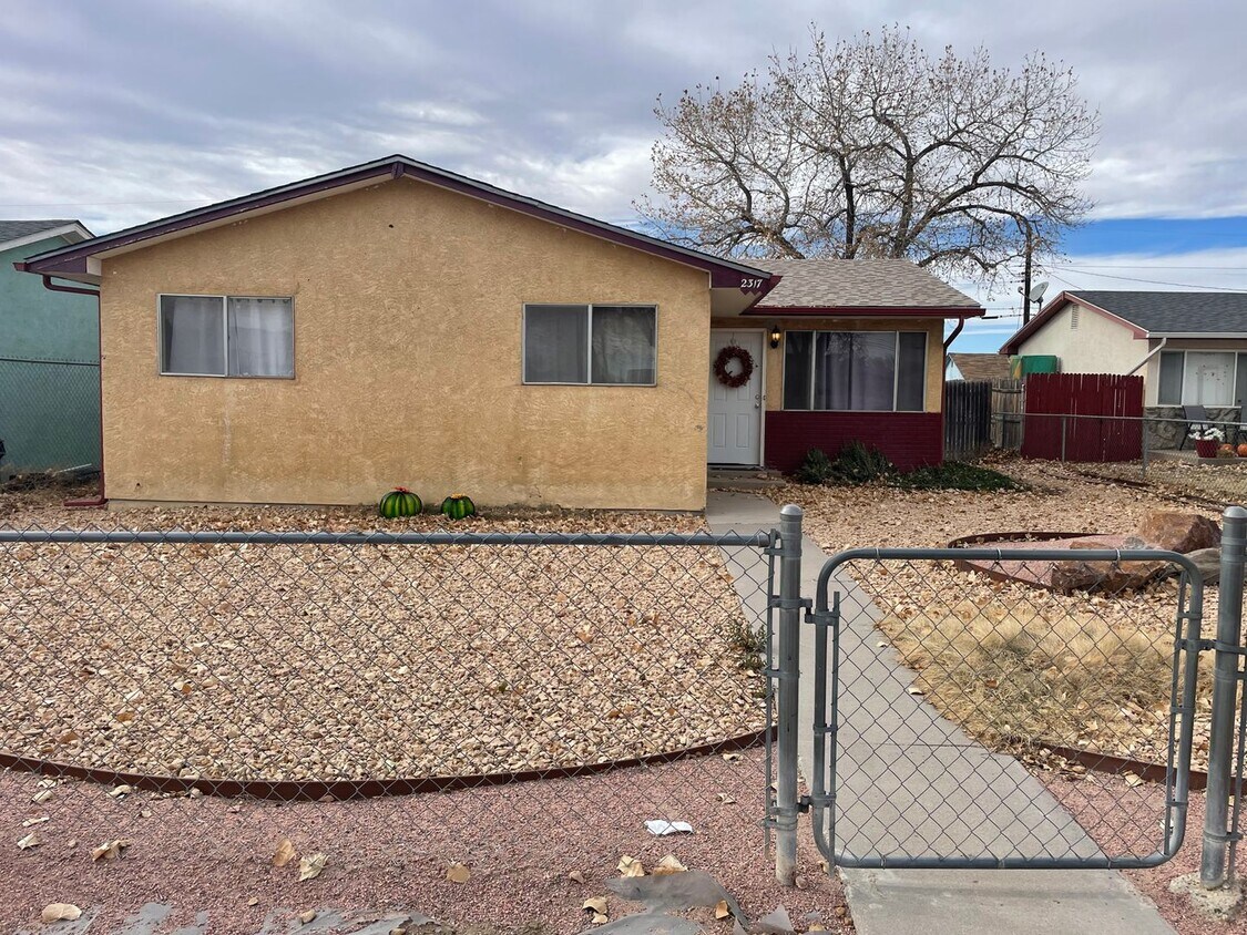 3BD/1BA RanchStyle Home near Pueblo Count... House Rental in Pueblo