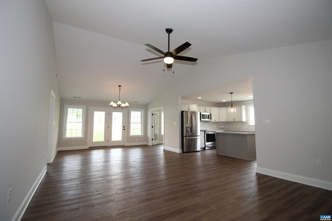 Building Photo - 169 Langley Dr