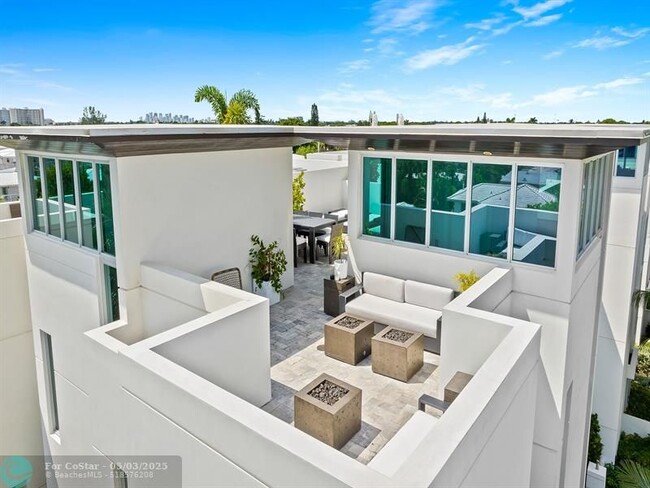Foto del edificio - 234 Garden Ct