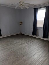 Building Photo - 13765 Cedar Rd