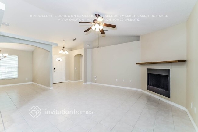 Building Photo - 1515 Pine Tree Dr