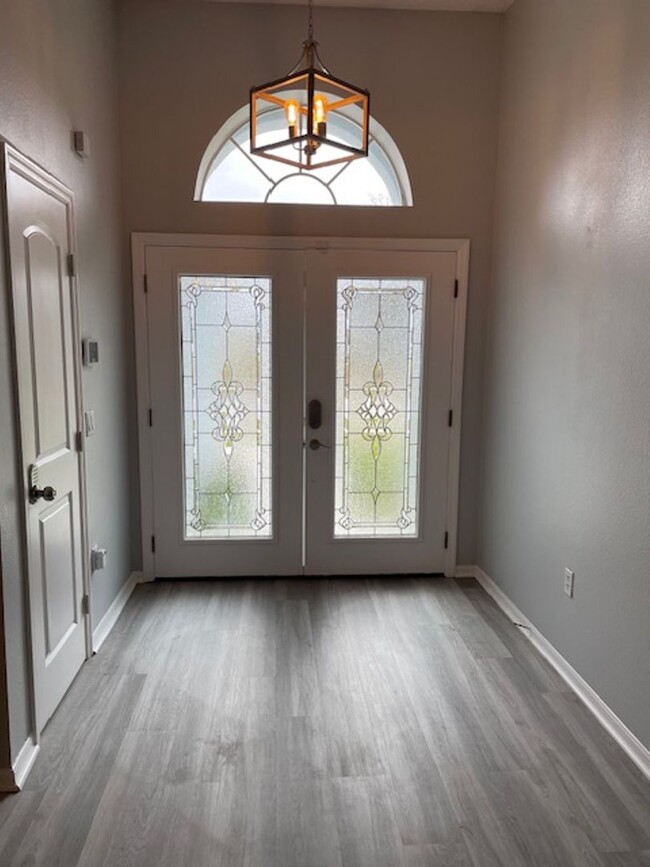 Building Photo - Kissimmee - Spacious 4/2, Pool Home