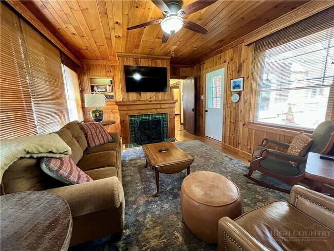 Foto del edificio - 504 N Jefferson Ave