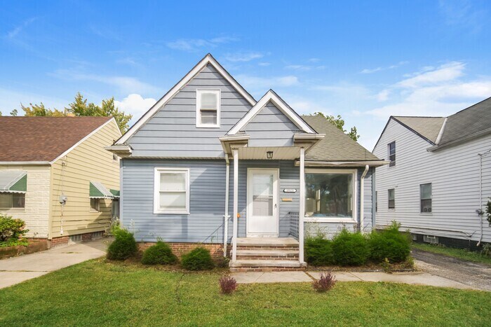 19121 Harvard Ave Warrensville Heights, OH 44122 – photo 2