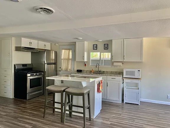 Building Photo - Beautiful Home for rent