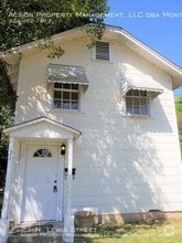 Building Photo - 21 N Lewis St