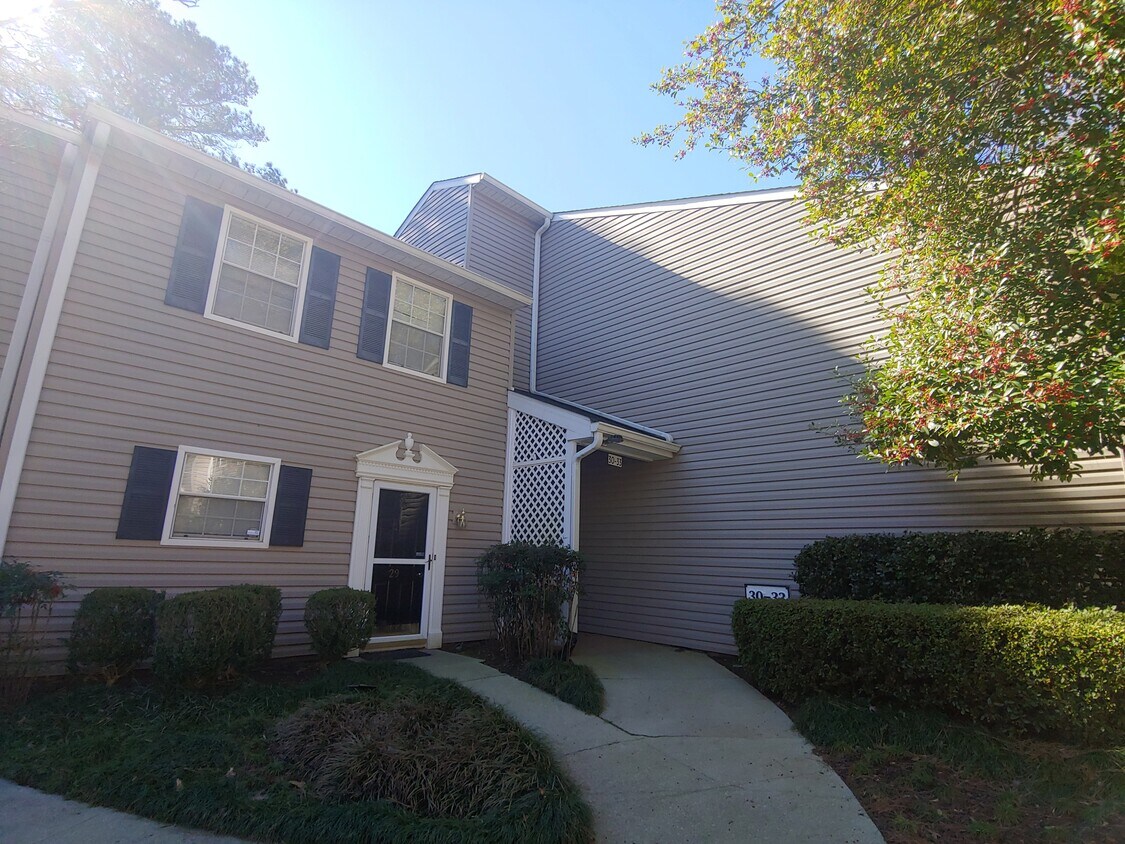 Primary Photo - 1750 Clairmont Rd