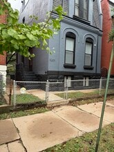 Building Photo - 3209 Iowa Ave