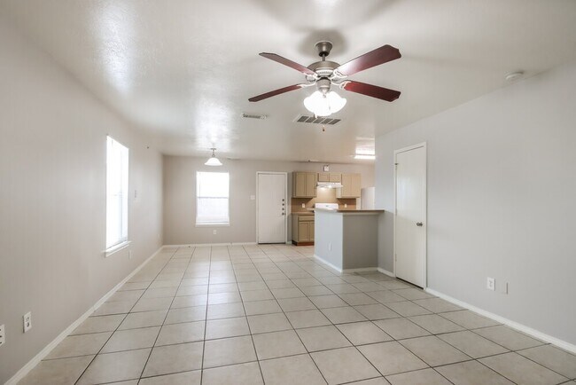 Foto del edificio - 21243 Linden House Ct