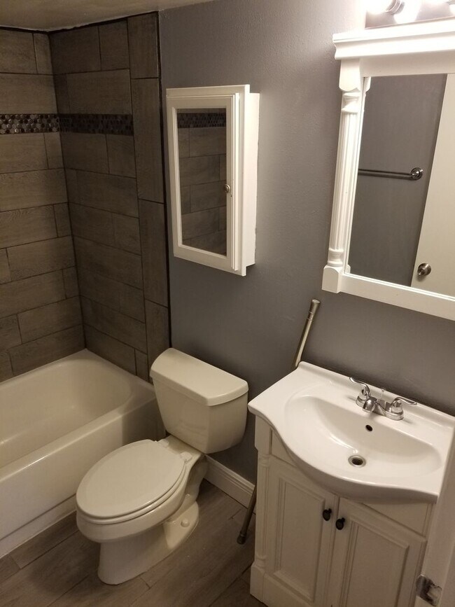 Foto del edificio - 4004 Dream Oak Pl