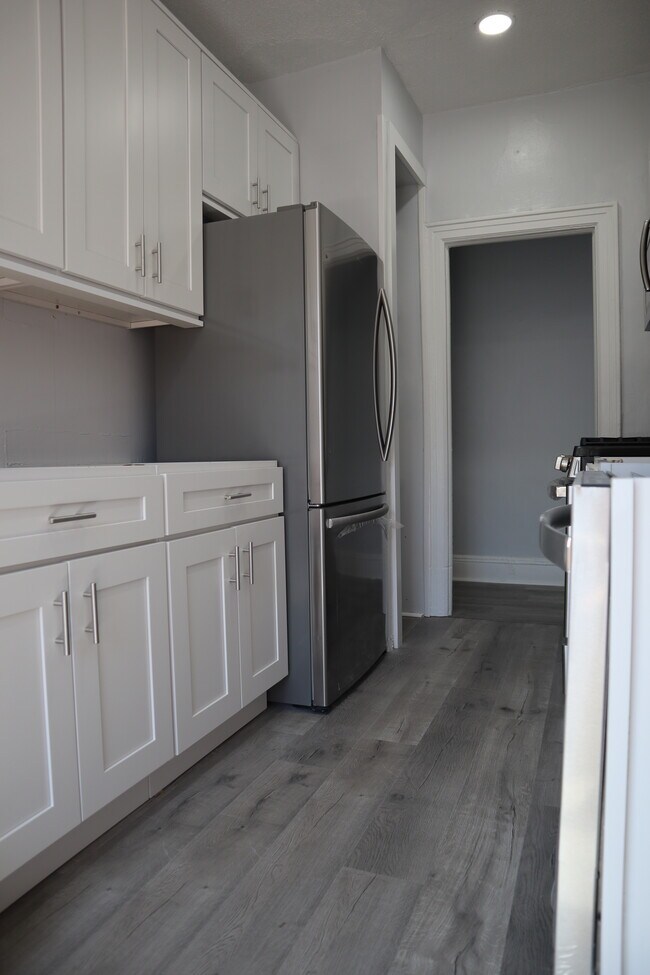 Cocina - 663 Locust St