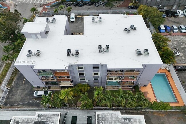 Foto del edificio - 1661 SW 3rd St