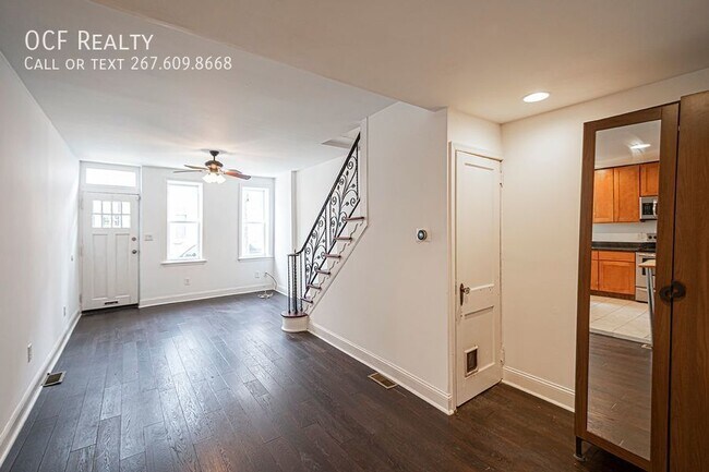Building Photo - 2 Bed Fishtown Townhouse